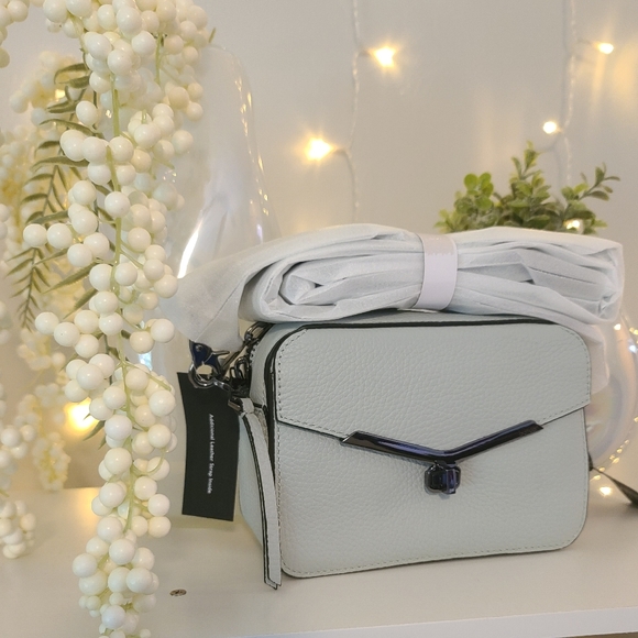 botkier valentina camera crossbody